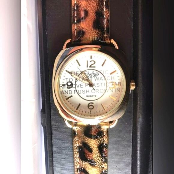 Gossip Leopard Print Analog Watch - Picture 2 of 5
